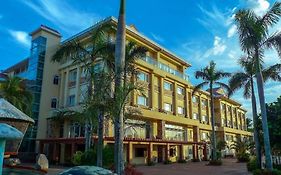 Tanza Oasis Hotel And Resort